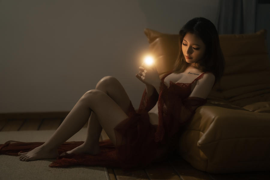 蠢沫沫闺蜜:桃良阿宅,年轻可爱,S型身材谁能不爱?